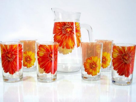 Стеклянная и хрустальная посуда.