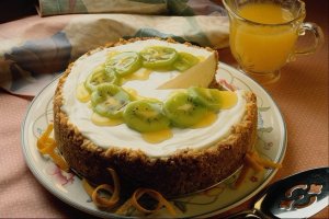Увеличить Торт с фруктами, желе и творогом