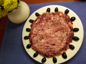 Сельдь под шубой (с бананами)