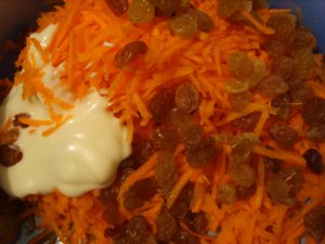 Увеличить Салат со свеклой, морковкой и сыром