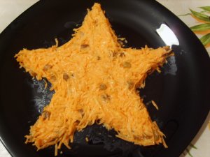 Увеличить Салат со свеклой, морковкой и сыром