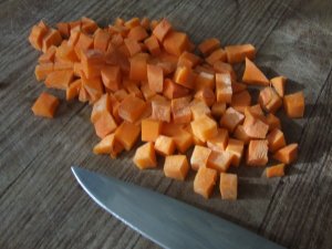 Увеличить Картофель, тушенный с фасолью в томате