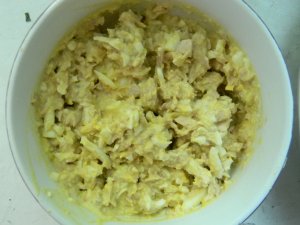 Увеличить Рулет из лаваша с тунцом и огурцами