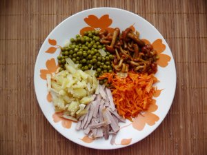 Увеличить Салат из корейской моркови с опятами