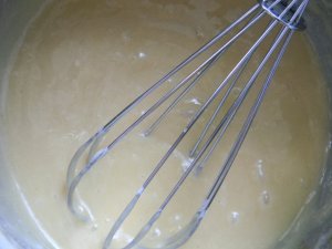 Увеличить Пирог с жареным миндалем и медовой ириской