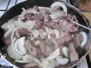 Увеличить Тушенный картофель с печенью