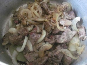 Увеличить Тушенный картофель с печенью