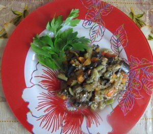 Увеличить Баклажанная икра с лесными грибами