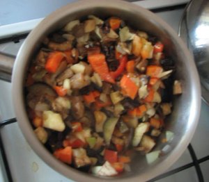 Увеличить Баклажанная икра с лесными грибами