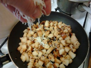 Сухарики-вкусняшки с сыром